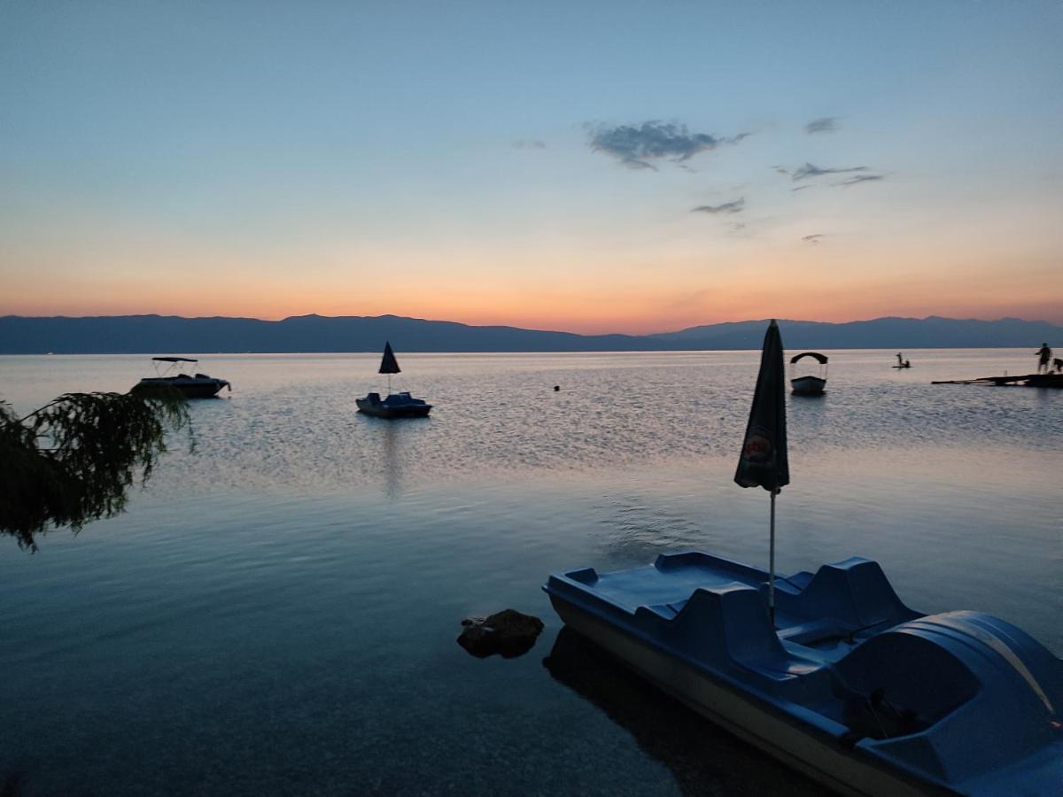 Ohrid Happy Apartments エクステリア 写真